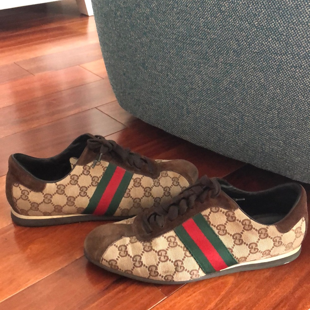 Gucci Women’s Lace Up Sneaker